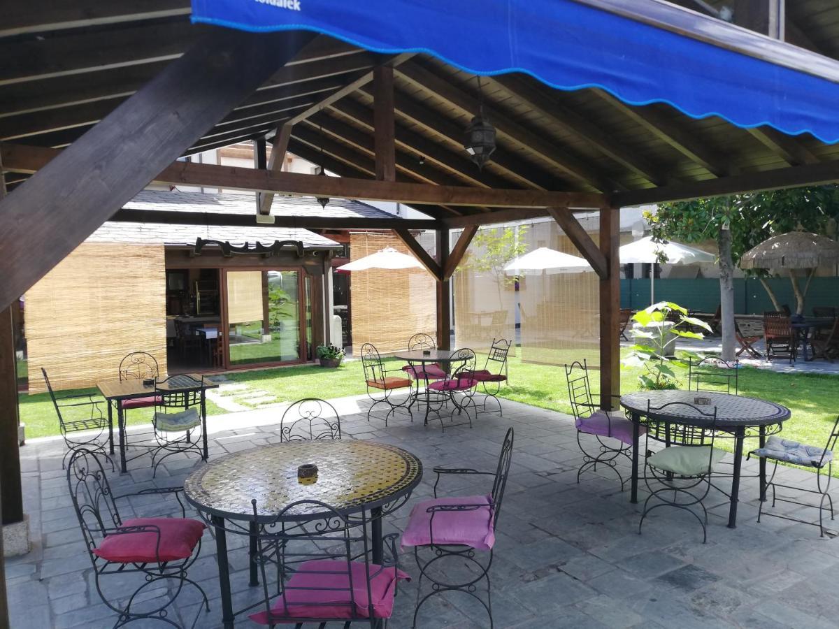 Albergue La Medina De Camponaraya ภายนอก รูปภาพ