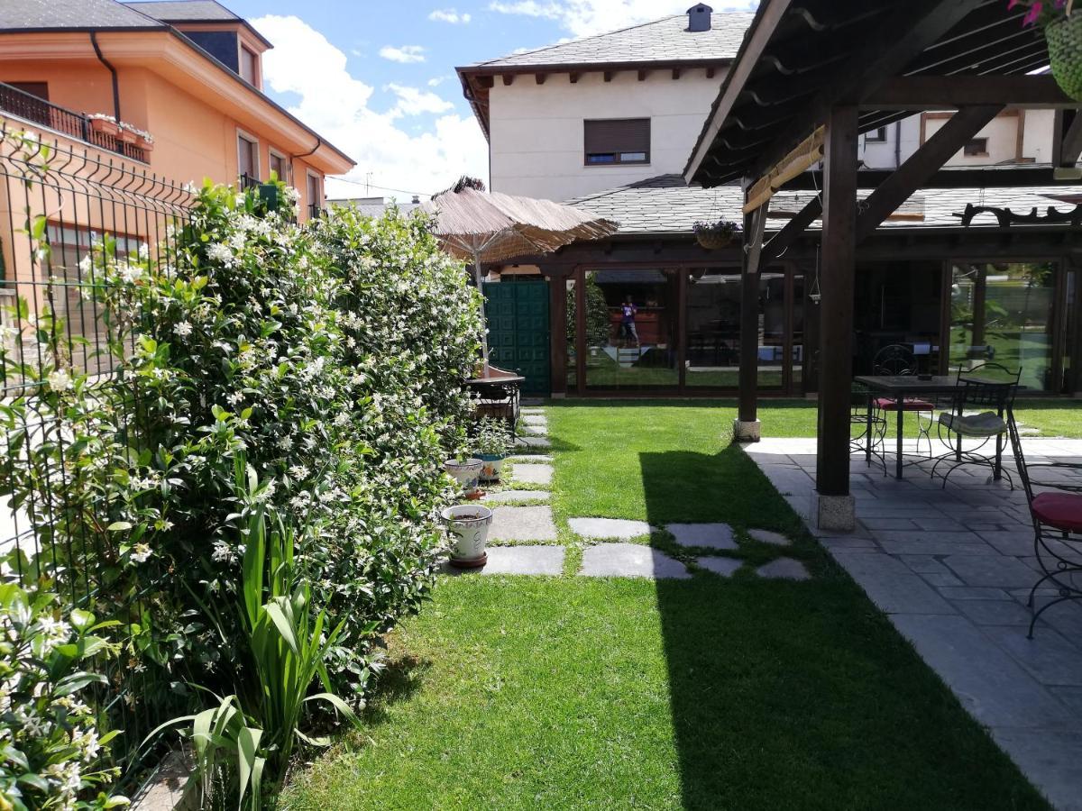 Albergue La Medina De Camponaraya ภายนอก รูปภาพ