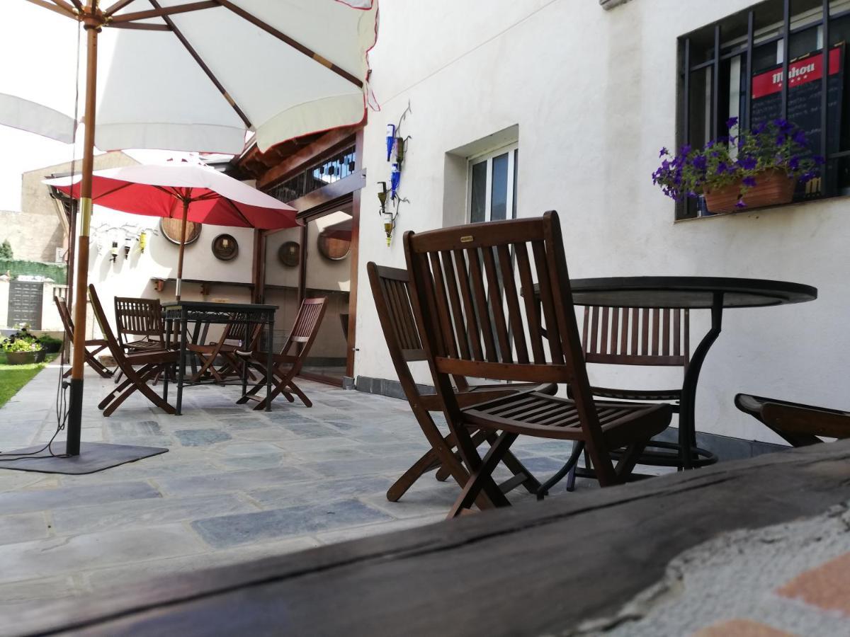 Albergue La Medina De Camponaraya ภายนอก รูปภาพ