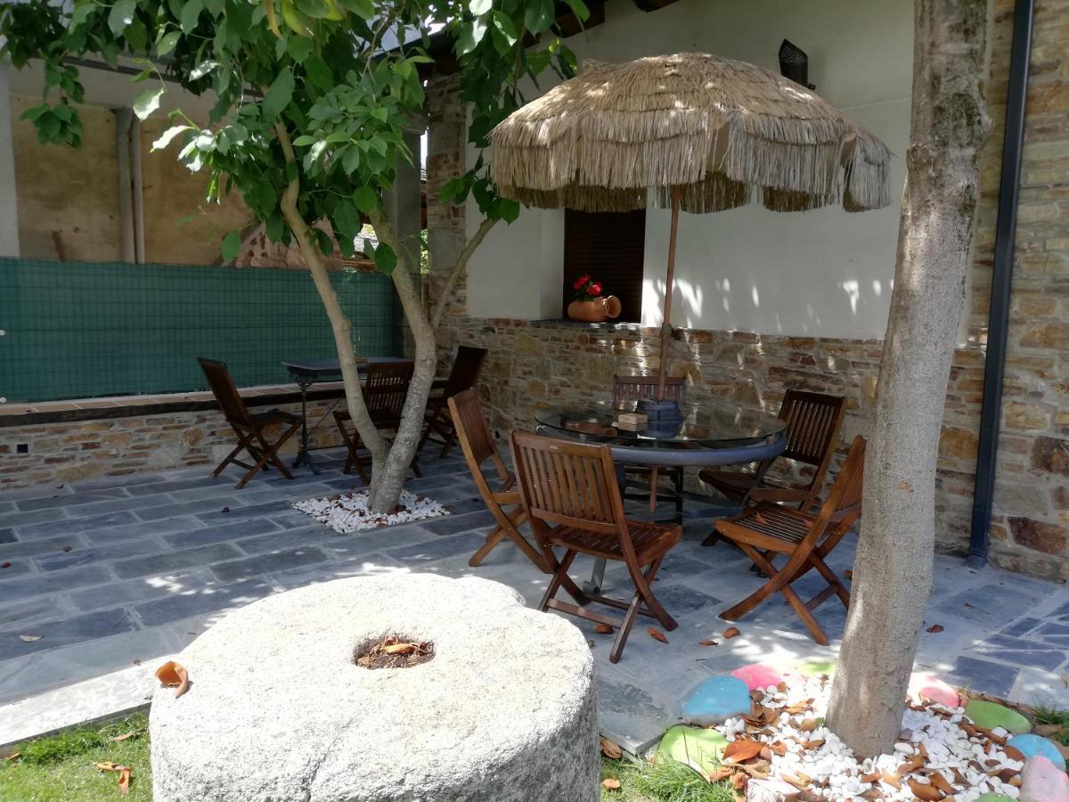 Albergue La Medina De Camponaraya ภายนอก รูปภาพ