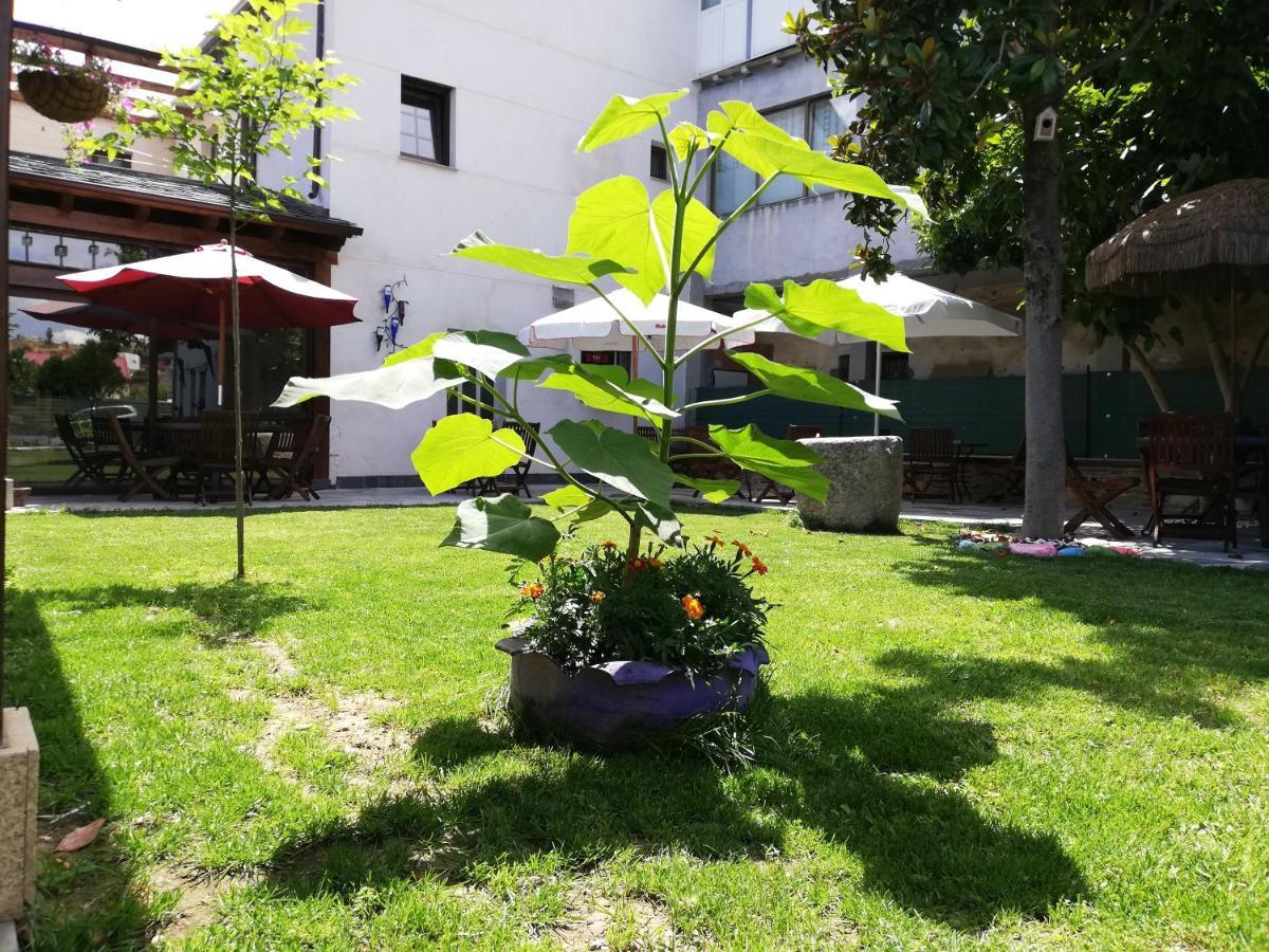 Albergue La Medina De Camponaraya ภายนอก รูปภาพ