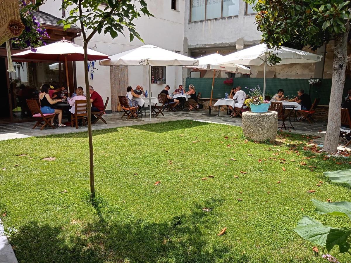 Albergue La Medina De Camponaraya ภายนอก รูปภาพ